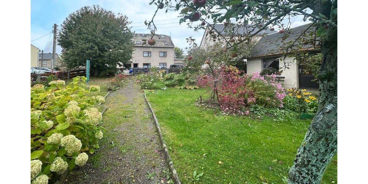 Gemütliches Zweifamilienhaus mit Garten in Börnichen 7 zimmer