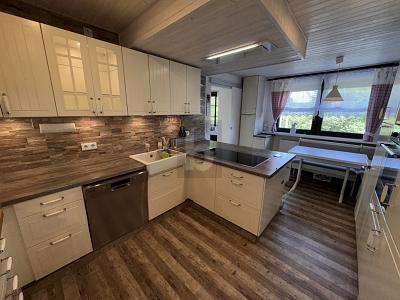 WOHNRAUM MIT ANLIEGERWOHNUNG UND POTENZIAL - Einfamilienhaus Sellerich | Angebot:26120012
