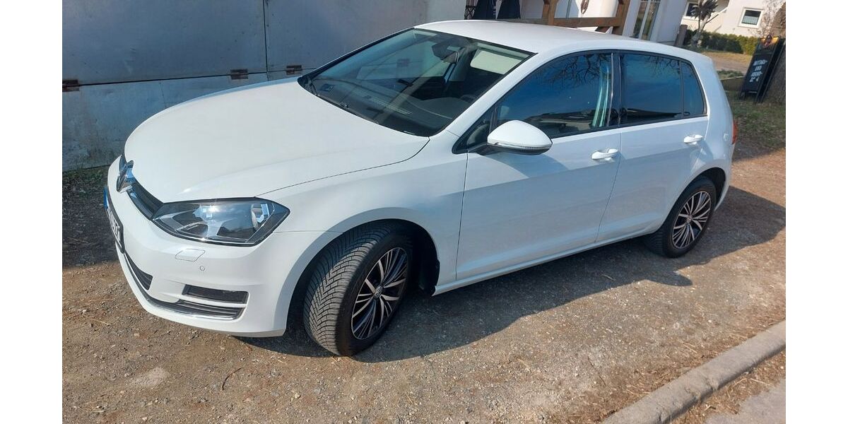 VW Golf 130.000 km 9.900 &euro; Hochstadt am Main 96272