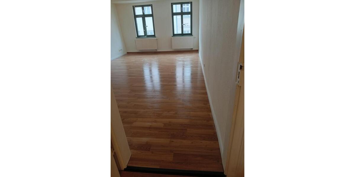 Etagenwohnung Naumburg (Saale) - 3 Zimmer, 65 m&sup2;, 450&euro; | Angebot:25579463