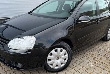 VW Golf 123.990 km 4.490 &euro; Weilbach 63937
