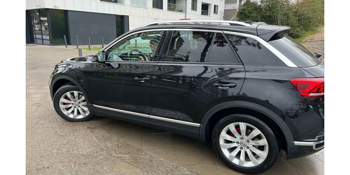 VW T-Roc 108.000 km 22.900 &euro; Frankfurt am Main 60385