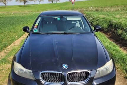 BMW 318 215.000 km 2.500 &euro; Kirchberg an der Jagst 74592