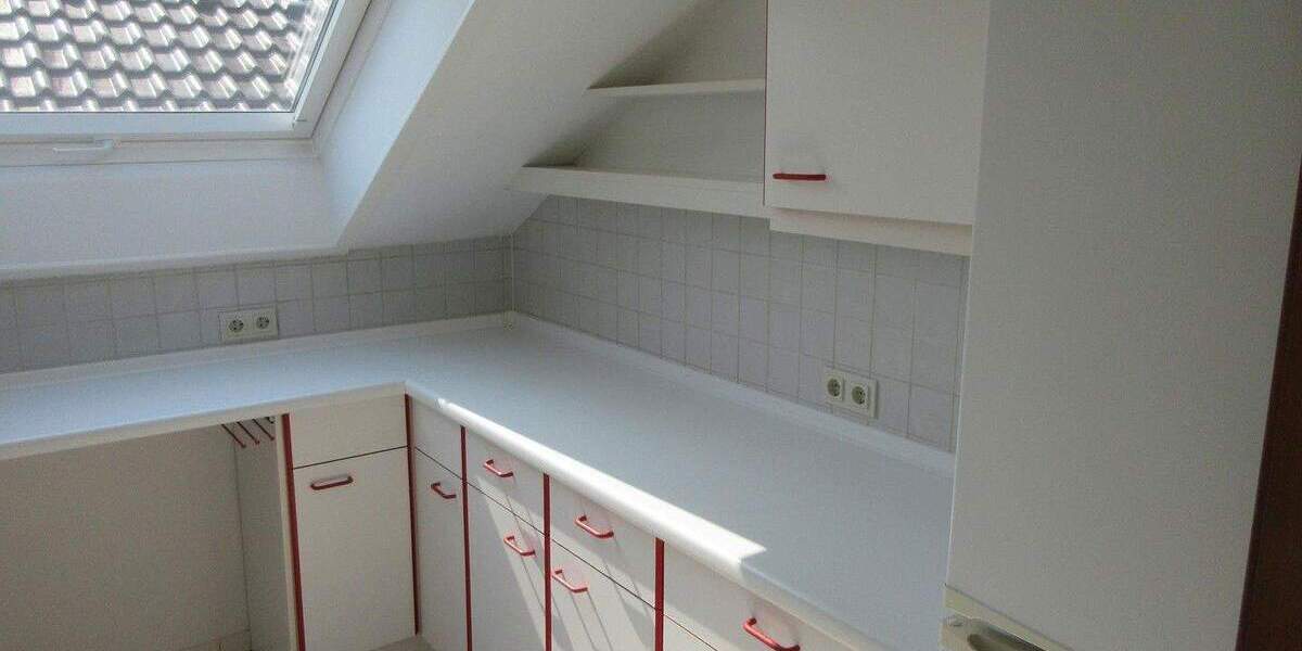 Etagenwohnung Pforzheim Südweststadt - 2 Zimmer, 70 m&sup2;, 755&euro; | Angebot:25096073