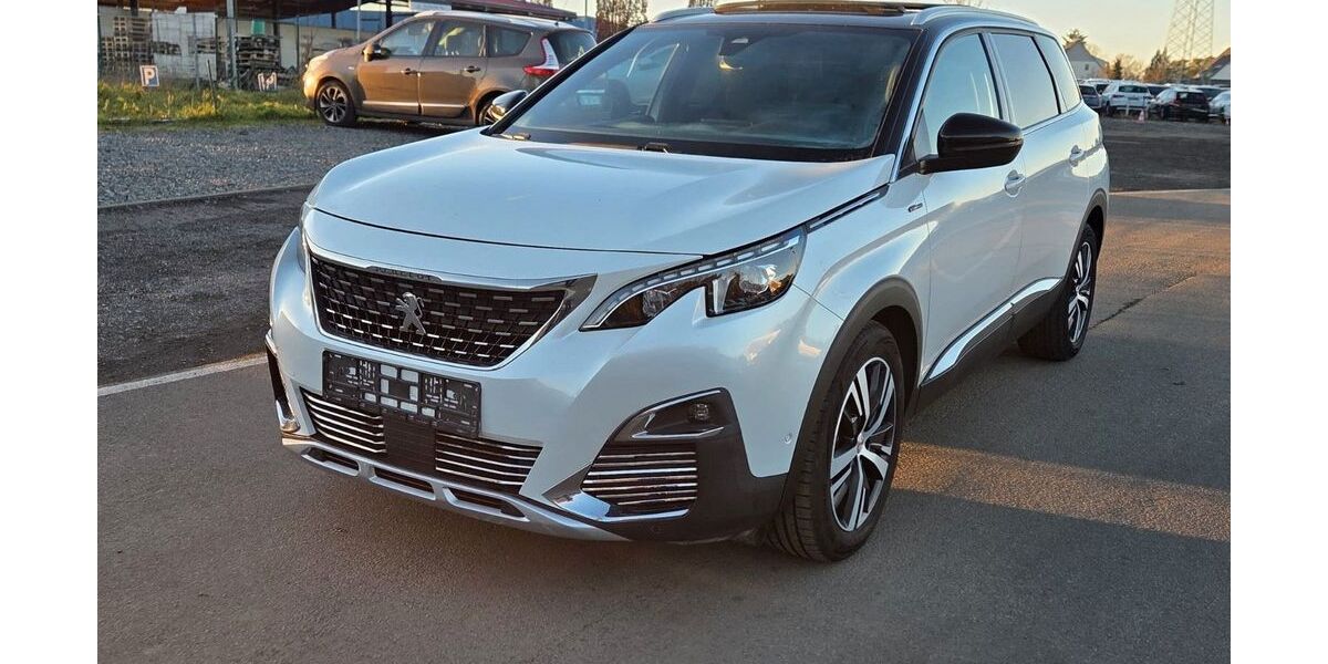 Peugeot 5008 216.000 km 10.900 &euro; Blankenfelde-Mahlow 15831