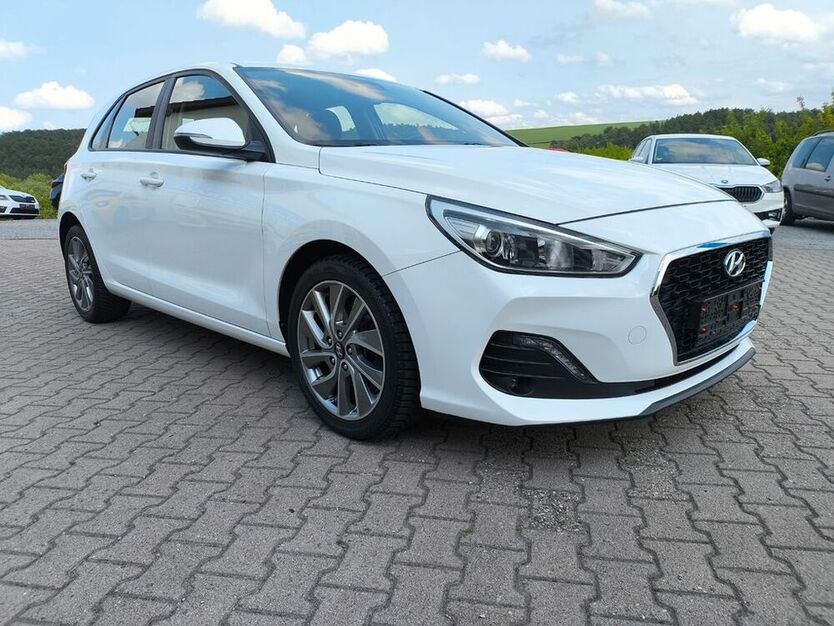 i30