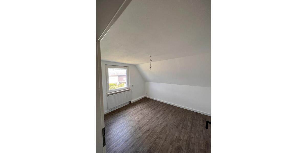 Einfamilienhaus Betzdorf - 3 Zimmer, 92 m&sup2;, 1.120&euro; | Angebot:25931942