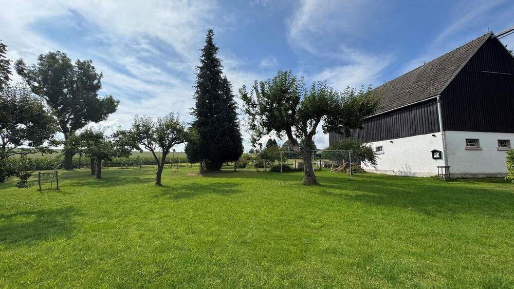 Bauernhaus, Landhaus Leubsdorf - 1 Zimmer, 254 m&sup2;, 342.000&euro; | Angebot:25690458