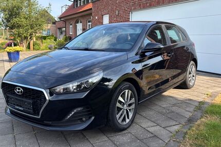 Hyundai i30 81.222 km 12.490 € Gütersloh 33330
