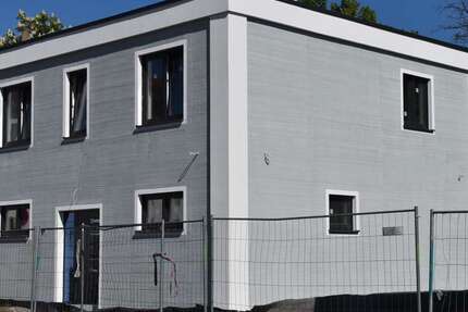 Haus Merseburg - 4 Zimmer, 137 m&sup2;, 1.480&euro; | Angebot:25098100