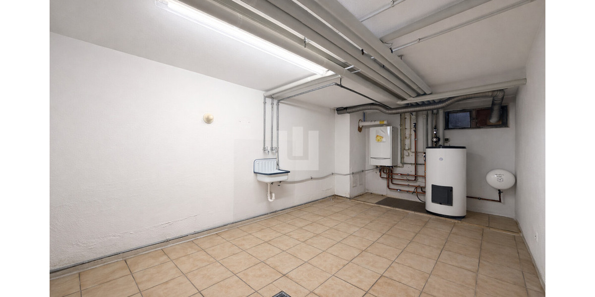 WINDISCH IMMOBILIEN - Große DHH mit eingewachsenem Garten und Einliegerwohnung in Gröbenzell-Nord - Doppelhaushälfte Gröbenzell | Angebot:25177989