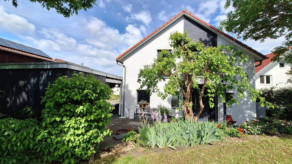 Doppelhaushälfte Bad Friedrichshall - 4.5 Zimmer, 140 m&sup2;, 1.585&euro; | Angebot:26616551