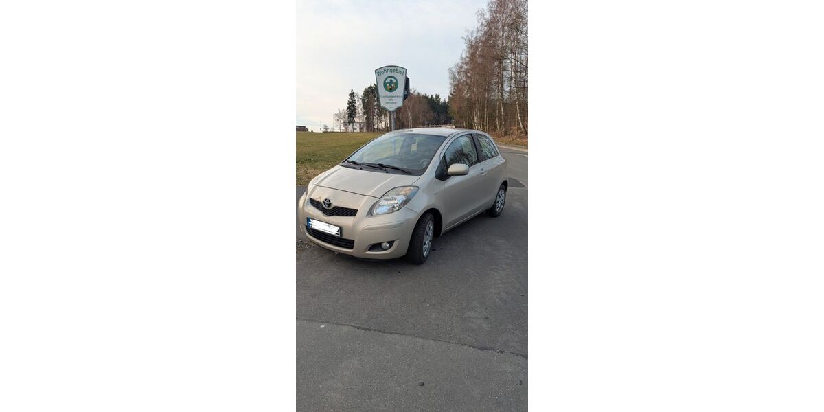 Toyota Yaris 89.000 km 3.000 &euro; Nagel 95697