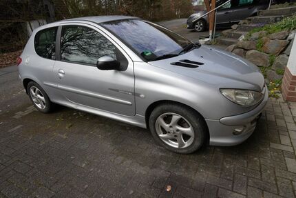 Peugeot 206 153.300 km 1.780 &euro; Kreuztal 57223