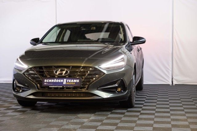 i30