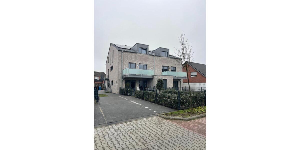 Erstbezug! Erstklassige 4-Zimmer-Wohnung zu vermieten 4 zimmer