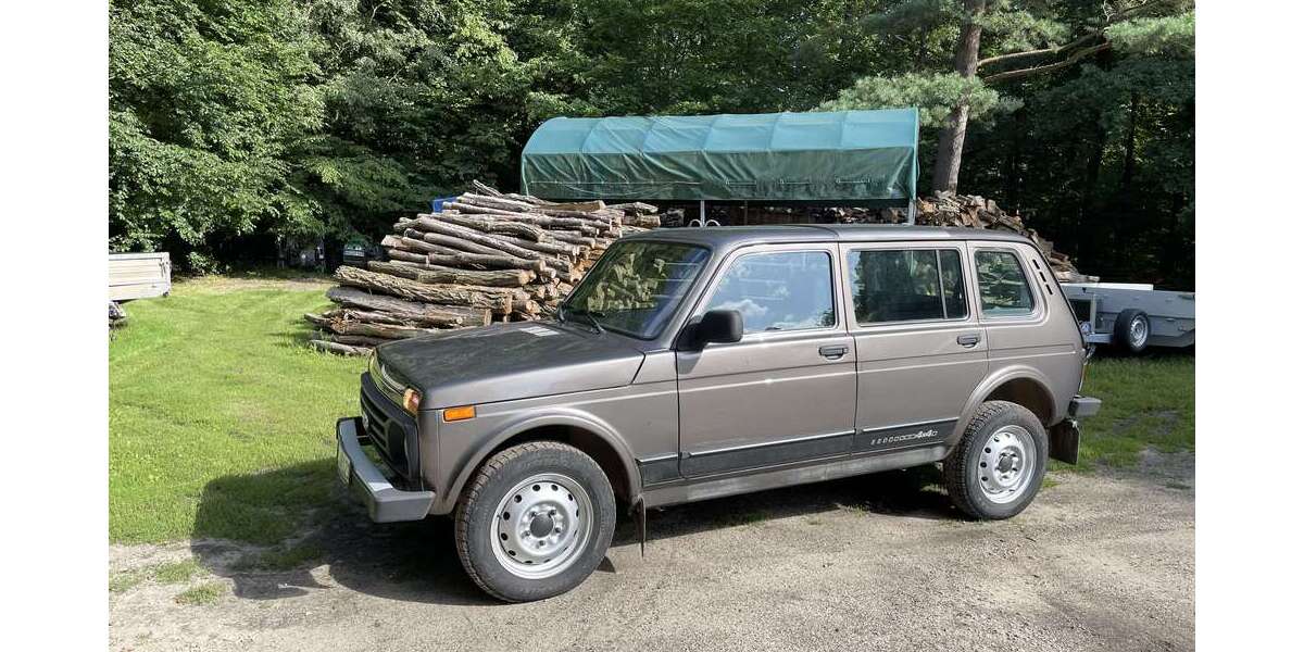 Lada 4x4 31.500 km 12.650 &euro; Wiesenburg 14827