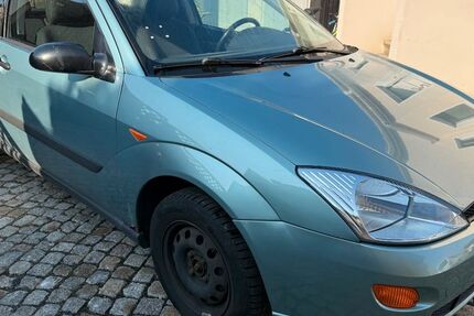 Ford Focus 113.524 km 590 &euro; Weinböhla 01689