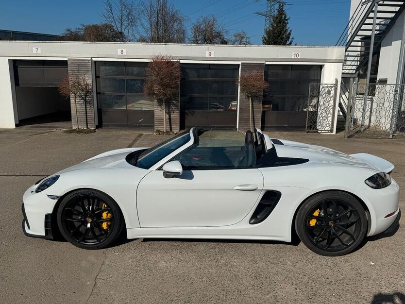 Porsche Boxster 7.850 km 96.900 € Lübeck 23569