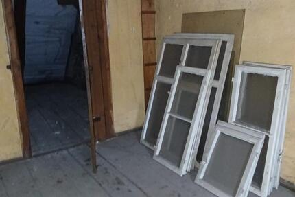 Wohn- und Geschäftsgebäude (Reihenhaus) in Drebkau (Handwerkerobjekt) oder als Kaltlagerfläche (2-3€ m²) zu vermieten