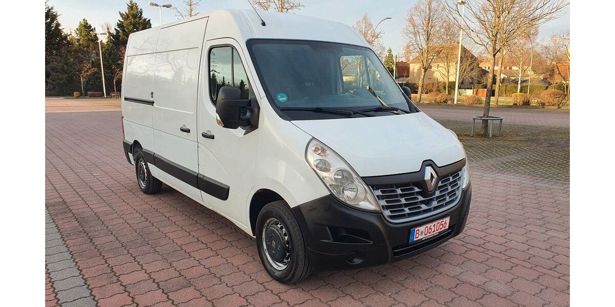 Renault Master 199.800 km 11.900 &euro; Berlin 13055