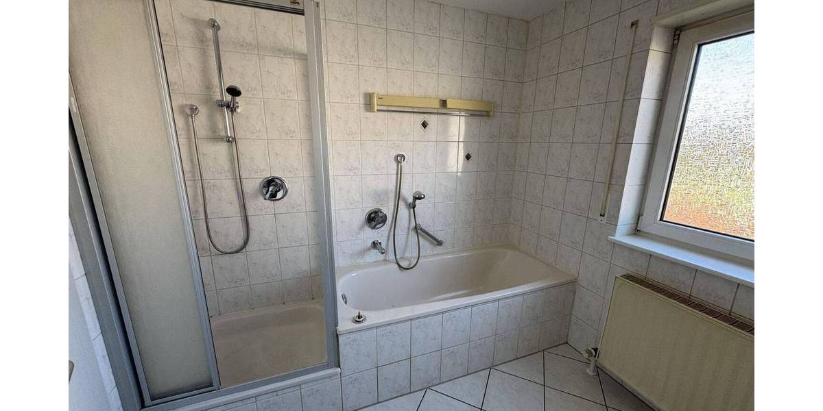 Etagenwohnung Wasungen - 3 Zimmer, 74 m&sup2;, 99.000&euro; | Angebot:26358677