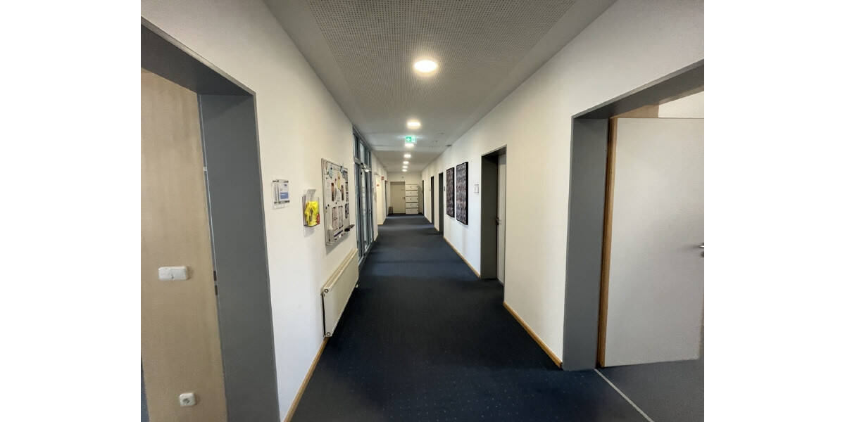 Gewerbeobjekt Chemnitz Adelsberg - 8 Zimmer, 2 m&sup2;, 1.950.000&euro; | Angebot:25738629