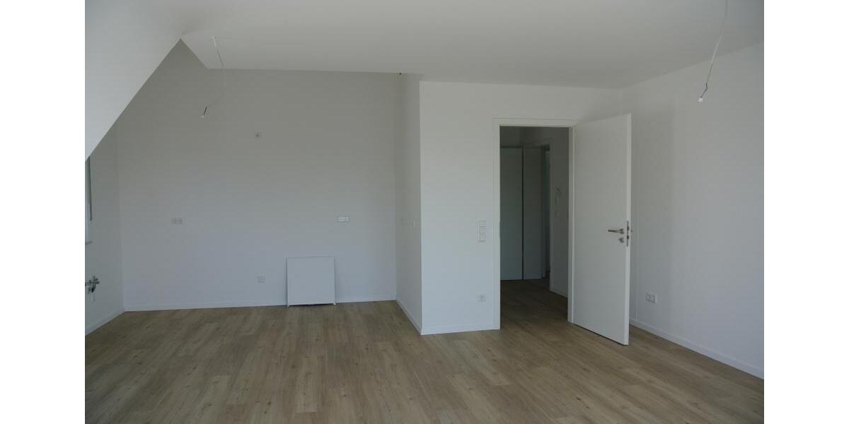 Dachgeschoßwohnung Bielefeld Jöllenbeck - 2 Zimmer, 61 m&sup2;, 695&euro; | Angebot:26252923