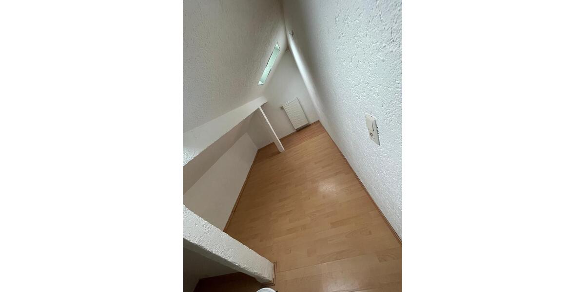 Dachgeschoßwohnung Mannheim Innenstadt - 2 Zimmer, 45 m&sup2;, 700&euro; | Angebot:25017412
