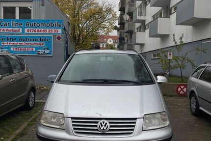 VW Sharan 244.000 km 3.990 € Berlin 12105