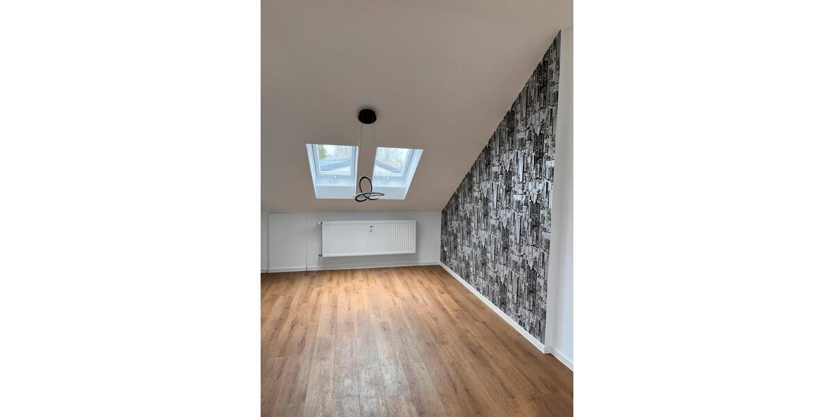 Dachgeschoßwohnung Haßfurt - 2.5 Zimmer, 70 m&sup2;, 690&euro; | Angebot:25637755