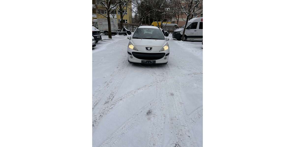 Peugeot 207 218.000 km 1.100 &euro; München 80686