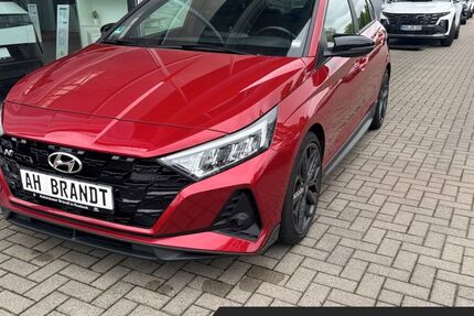 Hyundai i20 24.510 km 25.900 &euro; Rostock 18146