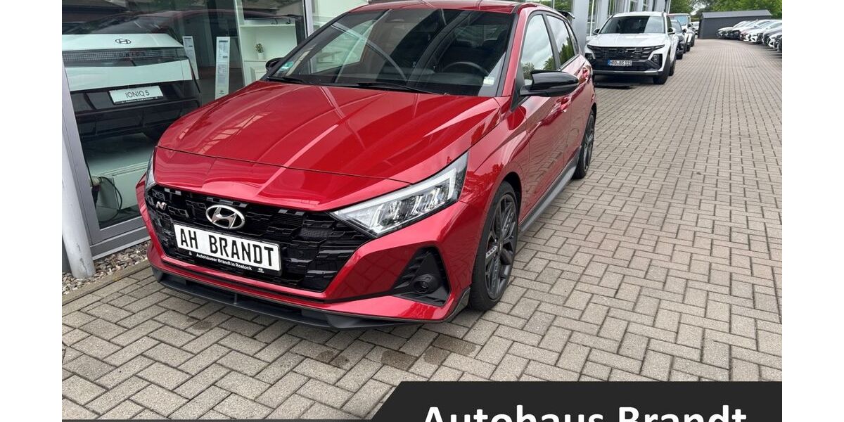 Hyundai i20 24.510 km 25.900 &euro; Rostock 18146