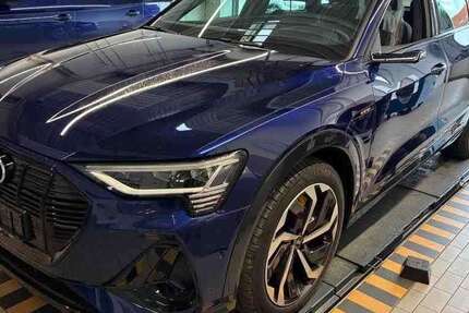 Audi e-tron 40.000 km 41.760 &euro; Mainburg 84048