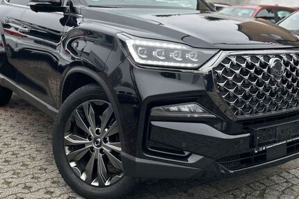 SsangYong REXTON 122.960 km 29.998 &euro; Mönchengladbach 41063