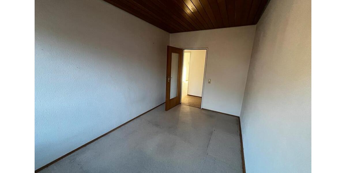Etagenwohnung Siegburg - 3 Zimmer, 81 m&sup2;, 1.100&euro; | Angebot:25510499
