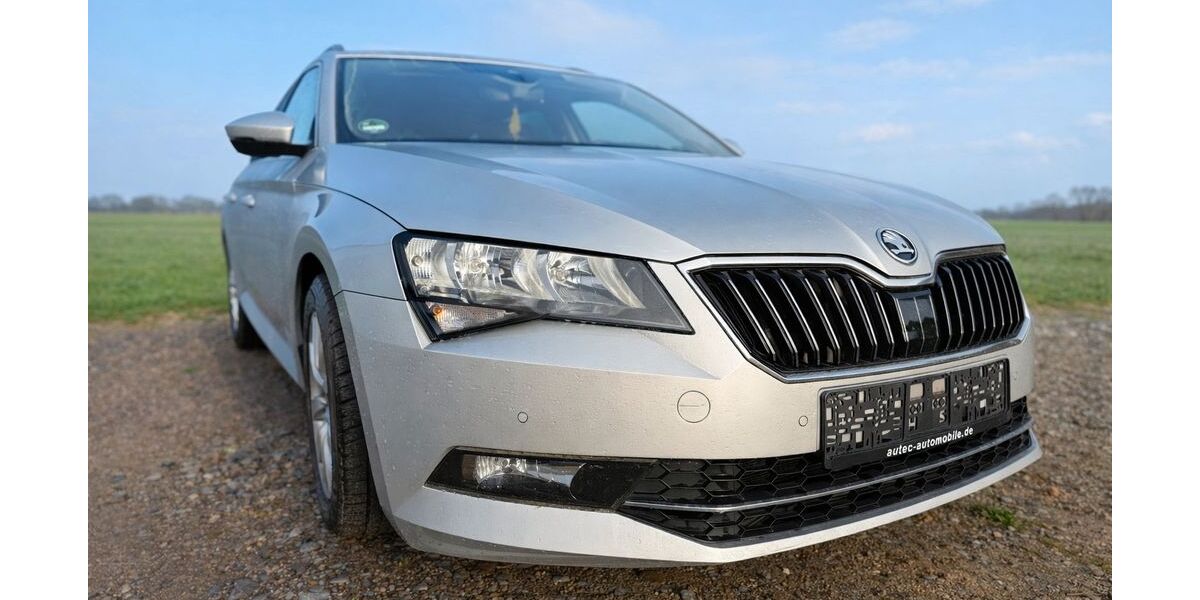 Skoda Superb 196.000 km 11.900 &euro; Wenden 57482