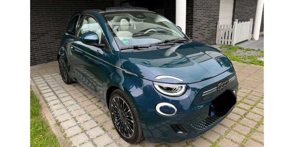 Fiat 500e 16.000 km 22.999 &euro; Bergheim 50129