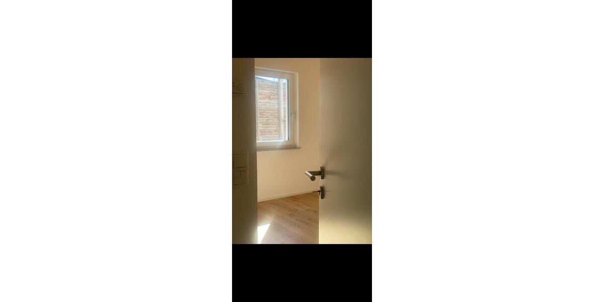 Erdgeschoßwohnung Backnang - 3 Zimmer, 95 m&sup2;, 1.385&euro; | Angebot:26088252