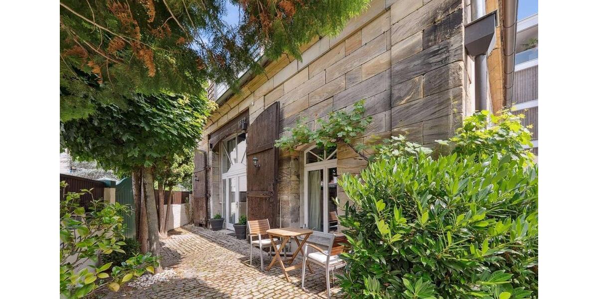 Einfamilienhaus Bayreuth City - 9 Zimmer, 301 m&sup2;, 1.145.000&euro; | Angebot:26019275