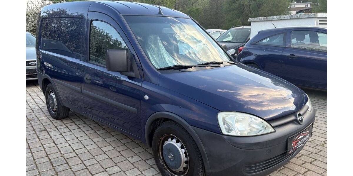 Opel Combo 94.000 km 2.999 &euro; Haiterbach 72221