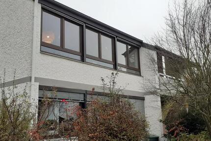 6-Zimmer-Wohnung mit 146 m² Wfl. im 1. Stock und DG zimmer