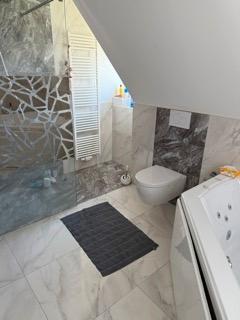 Einfamilienhaus Melsungen - 5 Zimmer, 145 m&sup2;, 290.000&euro; | Angebot:26760340