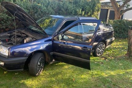 VW Vento 143.000 km 900 &euro; Berlin 10785