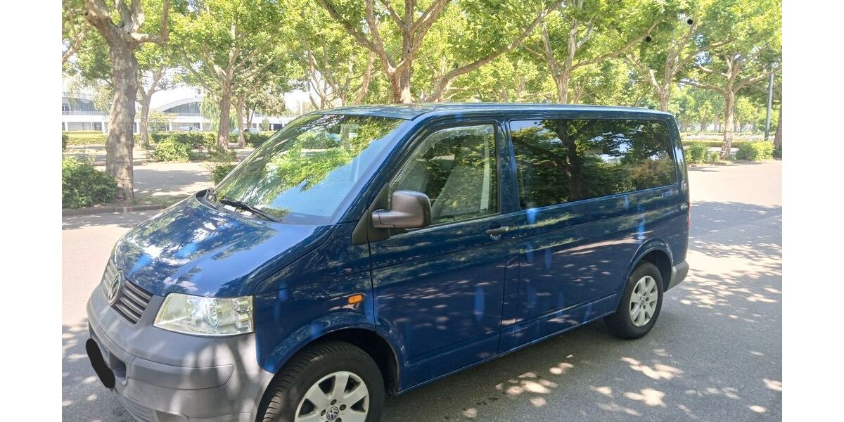 VW T5 Transporter 372.600 km 4.900 &euro; Frankfurt am Main 65934