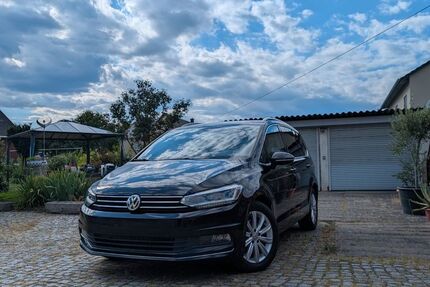VW Touran 75.000 km 24.990 &euro; Haselbachtal 01920