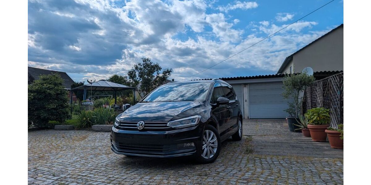 VW Touran 75.000 km 24.990 &euro; Haselbachtal 01920