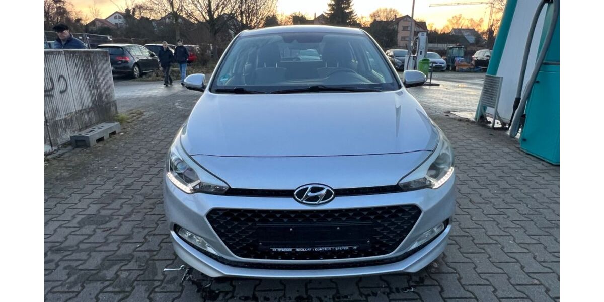 Hyundai i20 190.300 km 5.700 &euro; Germersheim 76726
