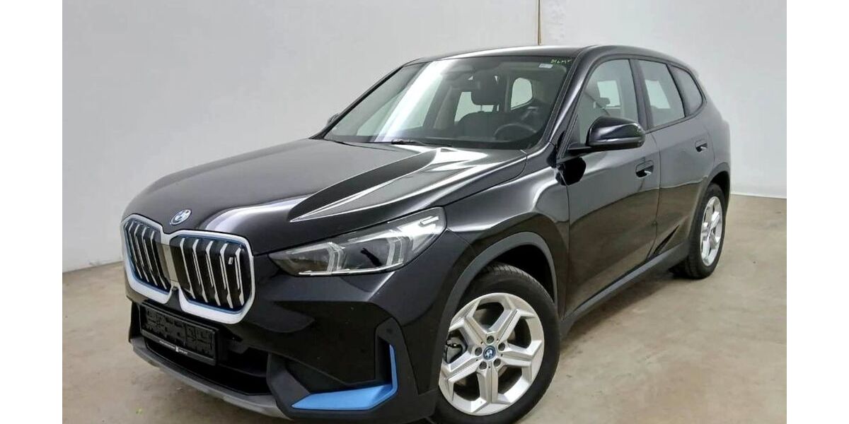 BMW iX1 39.100 km 33.480 &euro; Böblingen 71032